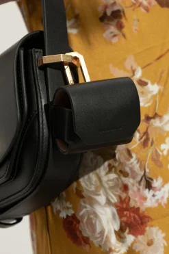 AllSaints CZARNY Etui na AirPods