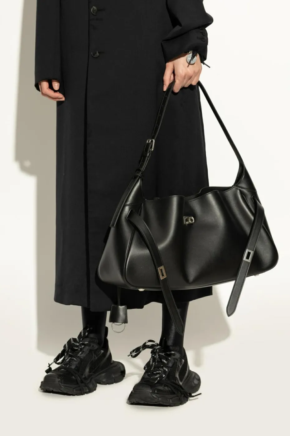 Balenciaga CZARNY Torba na ramię `Bel Air Medium`