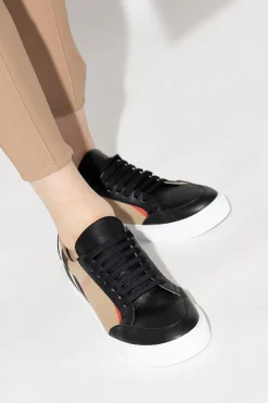 Burberry CZARNY Buty sportowe ‘New Salmond’