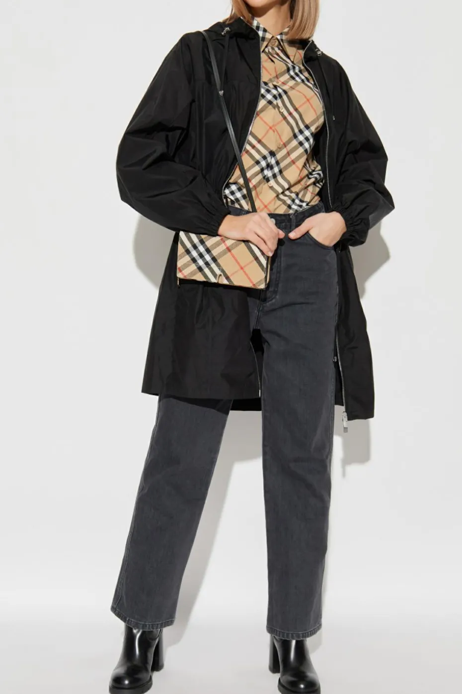 Burberry CZARNY Parka z kapturem