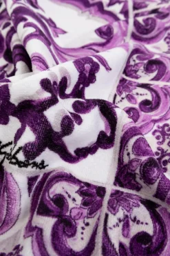 Dolce & Gabbana FIOLETOWY Ręcznik kąpielowy z nadrukiem `Majolica`