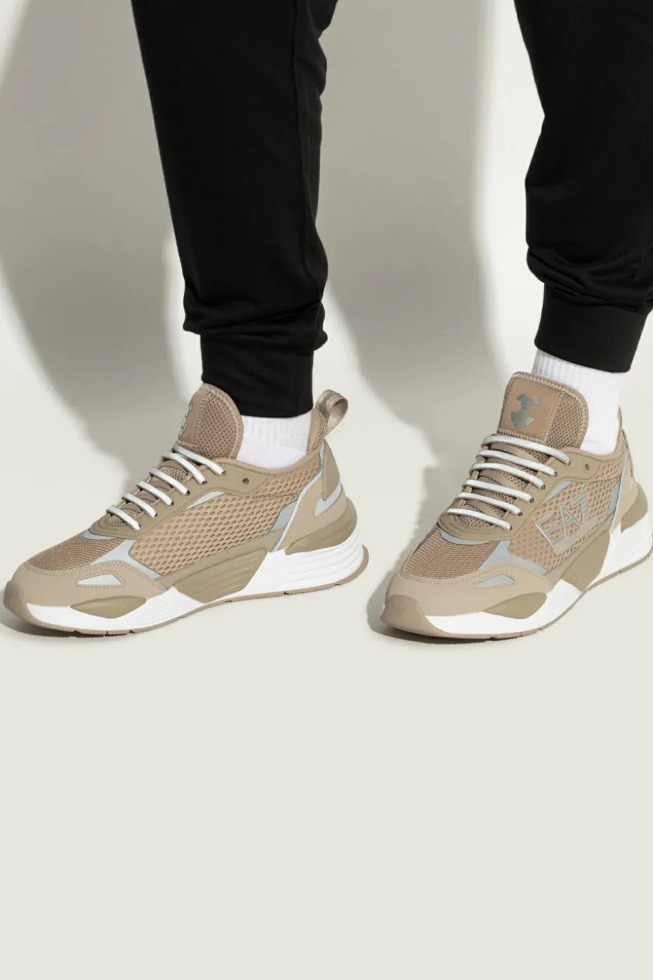 EA7 Emporio Armani beżowy Buty sportowe z logo