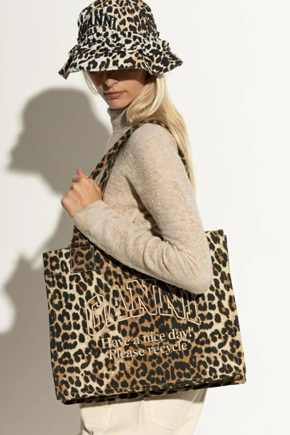 Ganni beżowy Torba typu `shopper`