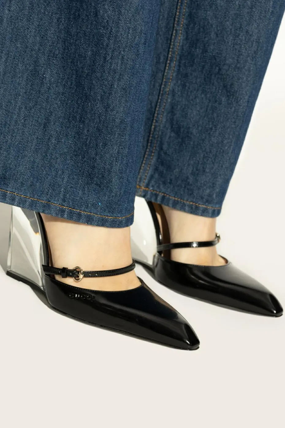Gucci CZARNY Klapki na transparentnym koturnie