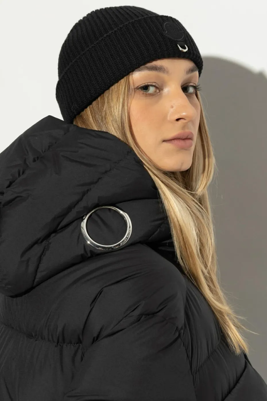 Moncler Genius CZARNY 6 MONCLER WILLOW SMITH
