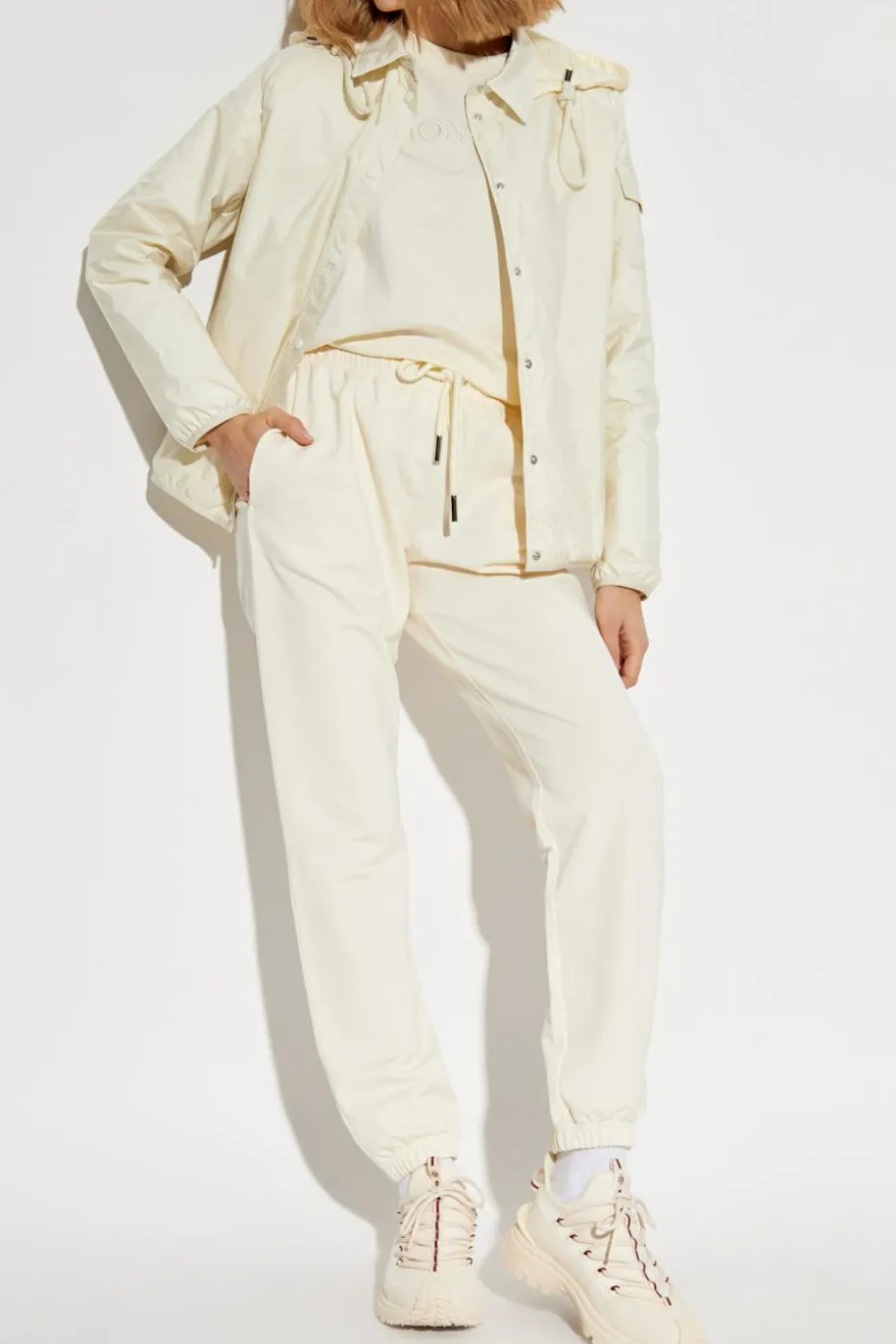 Moncler kremowy Spodnie dresowe z logo