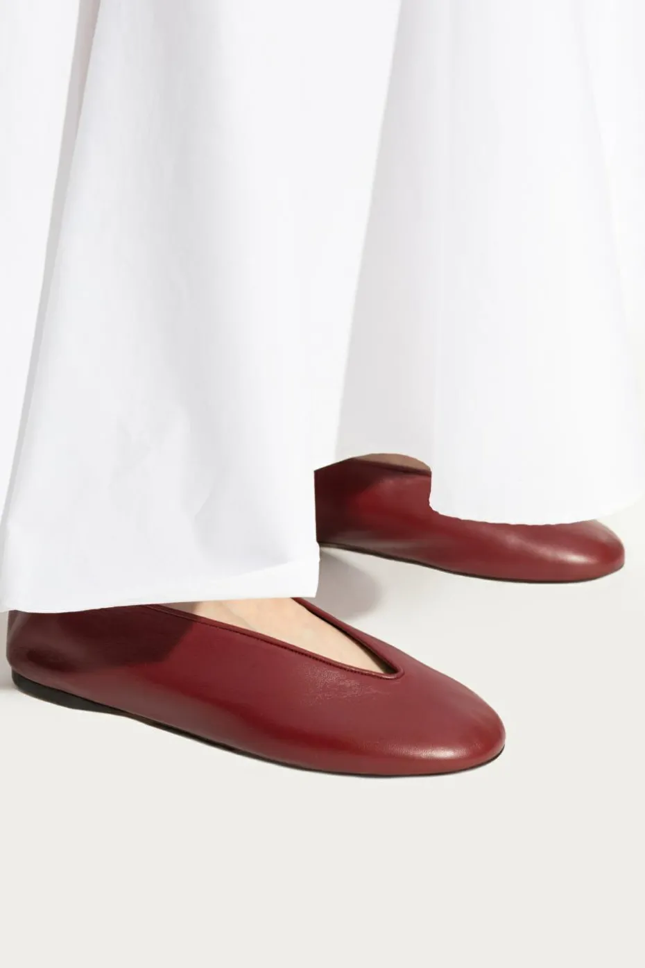 Moschino BORDO Skórzane baleriny