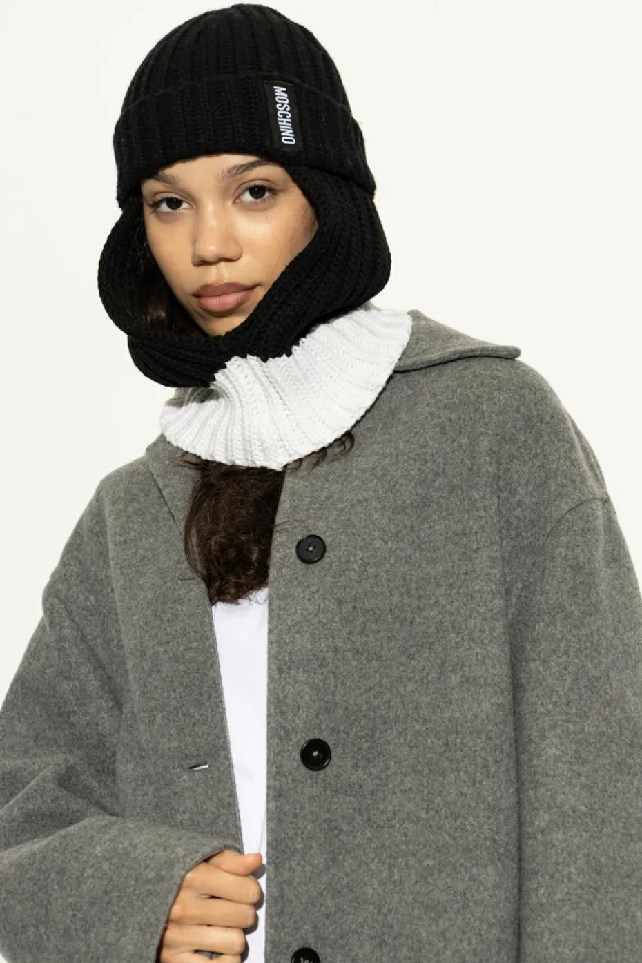Moschino CZARNY Kominiarka z naszywką z logo