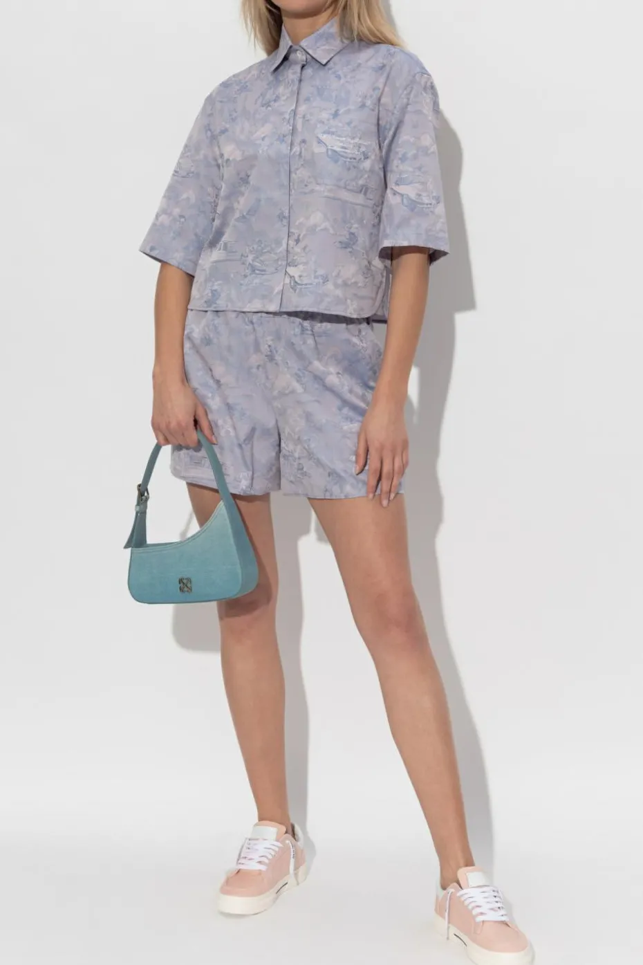 Off-White FIOLETOWY Szorty ze wzorem