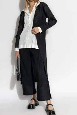 Pleats Please Issey Miyake CZARNY Plisowany płaszcz